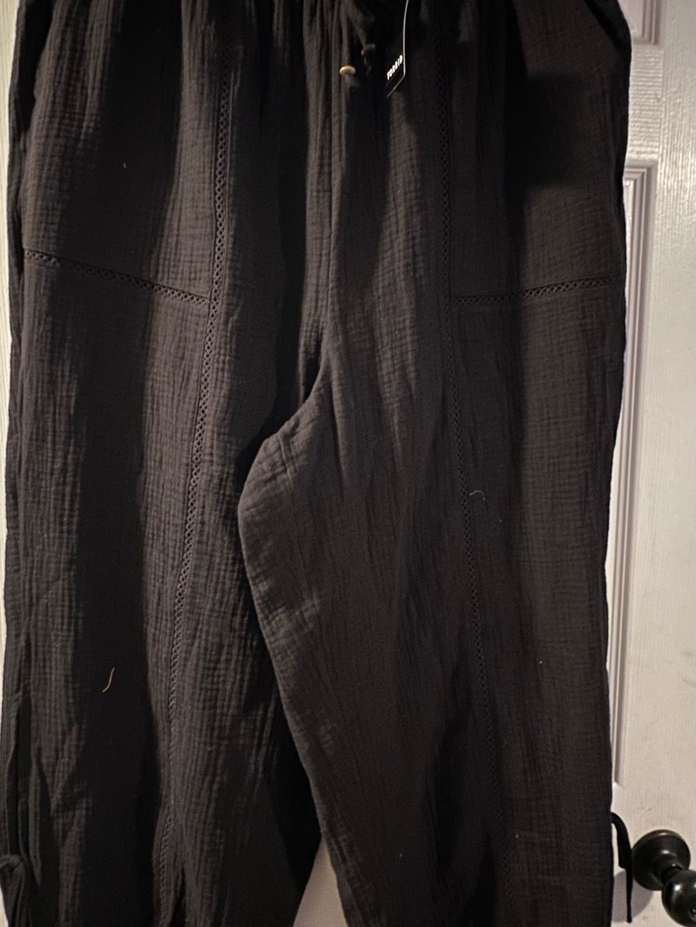 torrid NWT Black Relaxed High-Rise Gauze Tie Jogger Pants - Picture 4 of 11